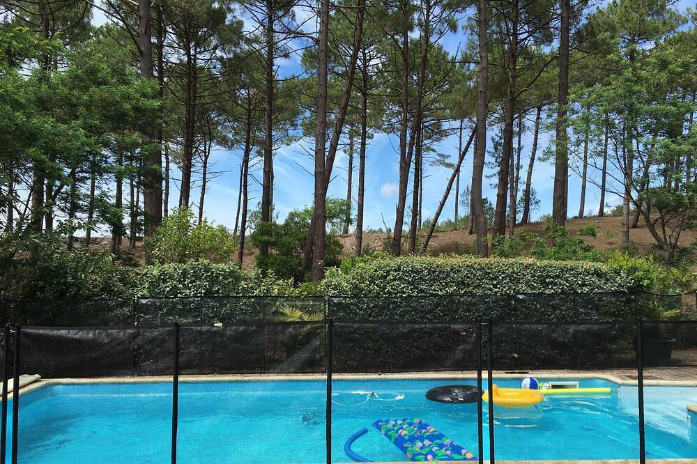 Chalet familial avec piscine entre lac et océan à Maubuisson in Maubuisson, Carcans