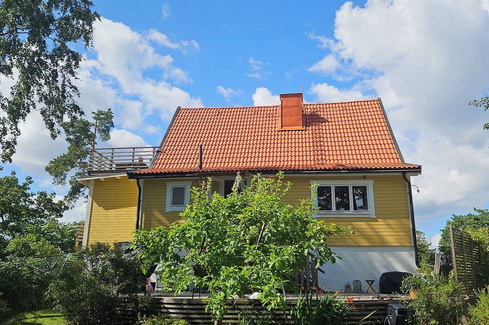 A lush, authentic setting surrounded by nature, yet close to both the city and the archipelago! in Nacka, Stockholmer Schärengarten