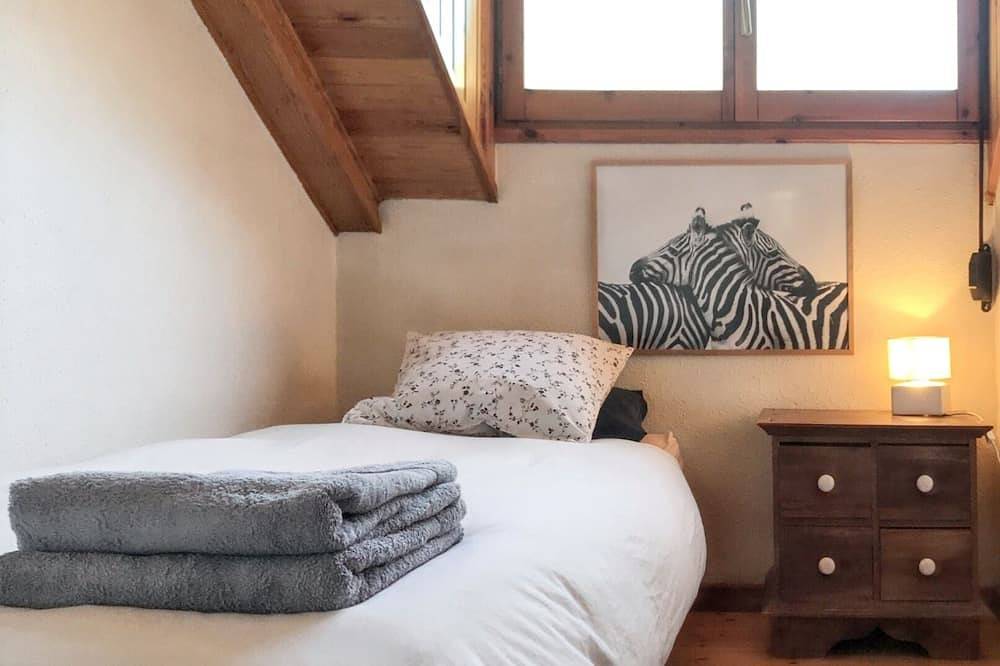 Entire apartment, Homerez - Apartment in Benasque in Cerler, Benasque