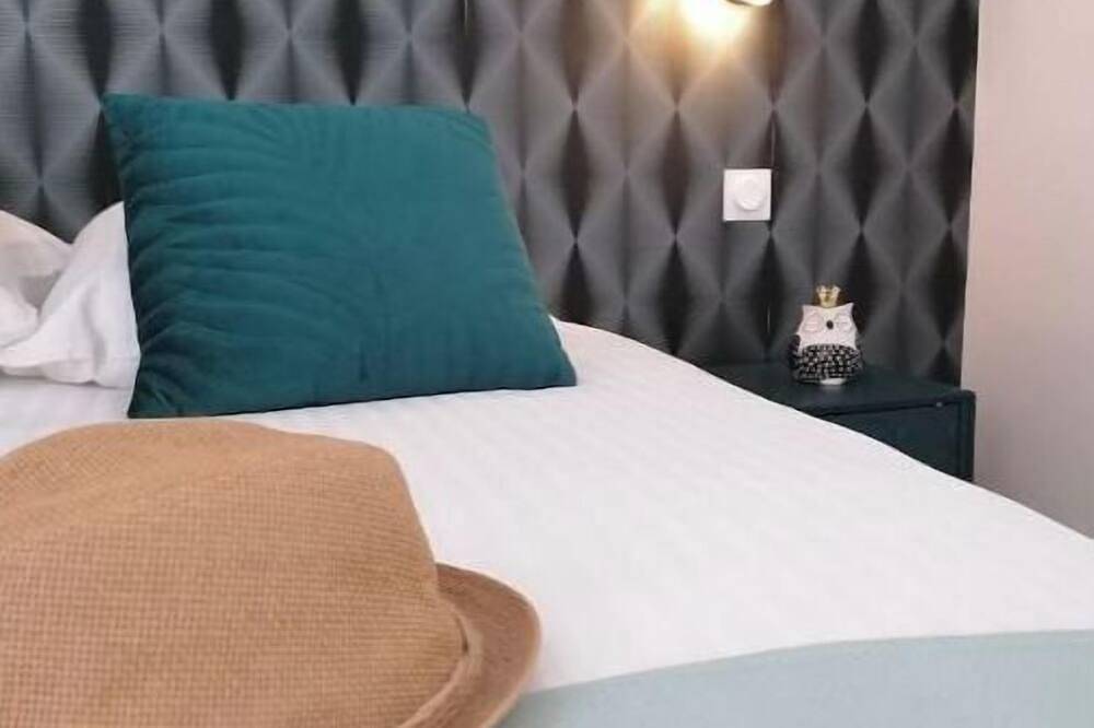 Elegant 3-star*** gîte with private pool in the heart of the vineyards in Beblenheim, Ribeauvillé e dintorni