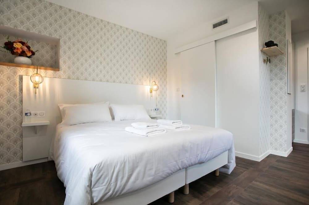 Apartamento entero, Apartamento-Baño con ducha-Chic et Elégant in Périgueux, Périgord Blanc