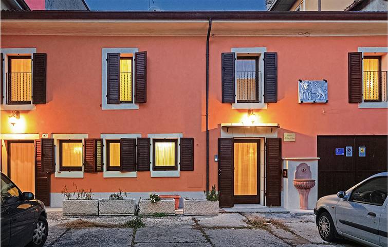 Ferienhaus für 6 Personen, mit Whirlpool und Sauna in Verona