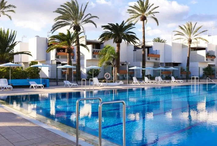 Ferienwohnung für 4 Personen, mit Garten und Pool - 1