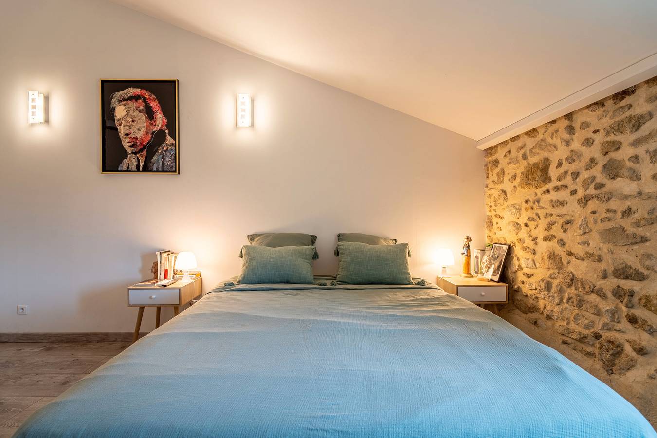 Serge et Jane, Kinky Room avec Spa in Lespignan, Côte d'Améthyste