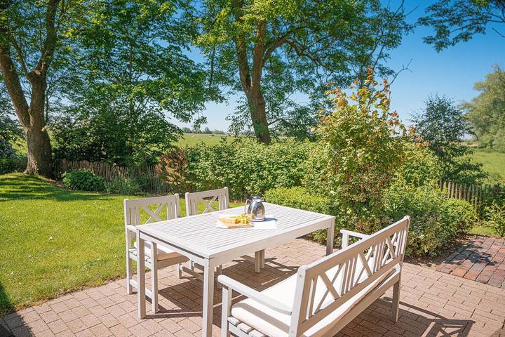 Ferienwohnung für 2 Personen, mit Terrasse und Garten sowie Ausblick in Tetenbüll - 4