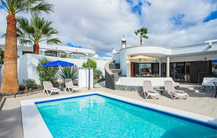 Elegante apartamento de 150 m² con terraza, a 1 km de la playa de Playa Blanca in Playa Blanca, Yaiza