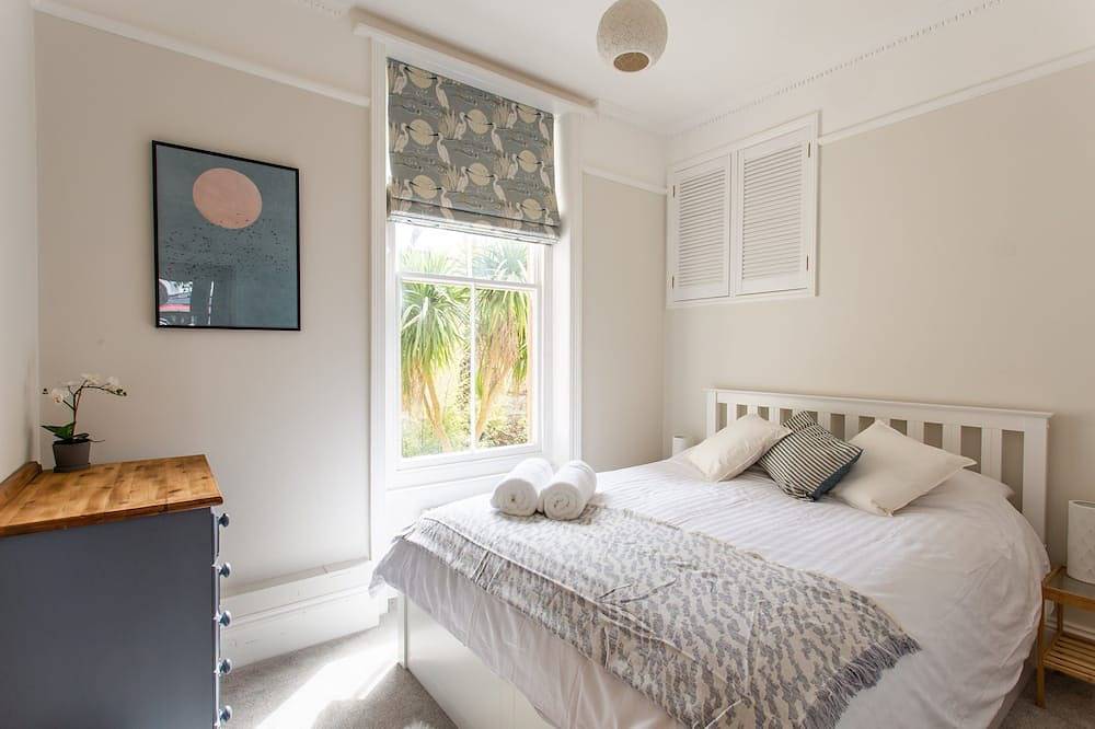 Entire apartment, ❤ Charming Hove Apartment  ☆ With Easy Parking ☆ Relax, Unwind, Enjoy ❤ in Hove, Brighton