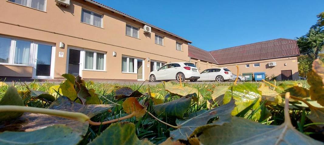 Maison d’hôte pour 2 personnes, avec jardin à Vecsés