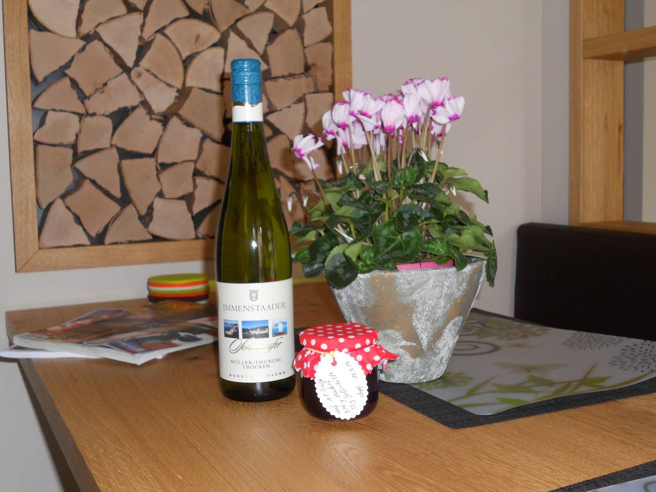 Apartamento entero, Apartamento 'Am Kniebach' con balcón y Wi-Fi in Immenstaad, Immenstaad am Bodensee