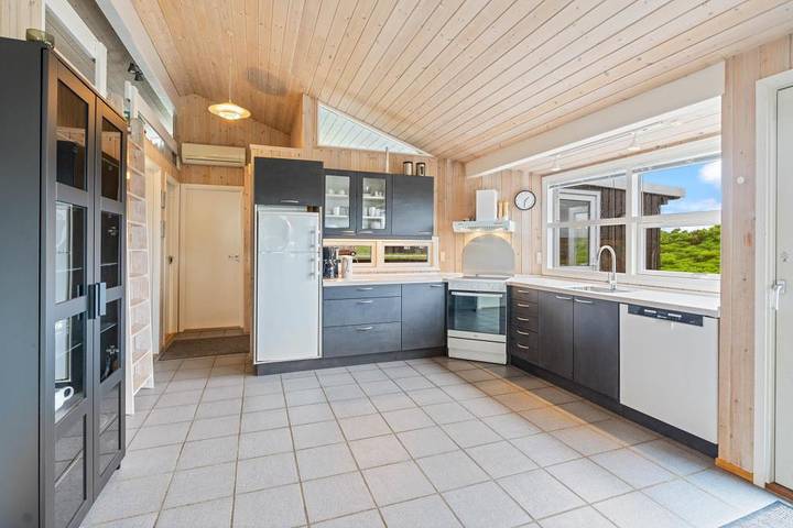 Ferienhaus für 6 Personen, mit Balkon/Terrasse und Whirlpool sowie Terrasse und Sauna in Holmsland Klit - 3