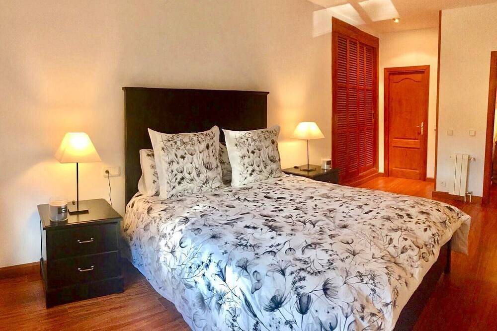 Villa 'Tramuntana' con vistas al mar, Wi-Fi y aire acondicionado in Costa d'en Blanes, Calvià