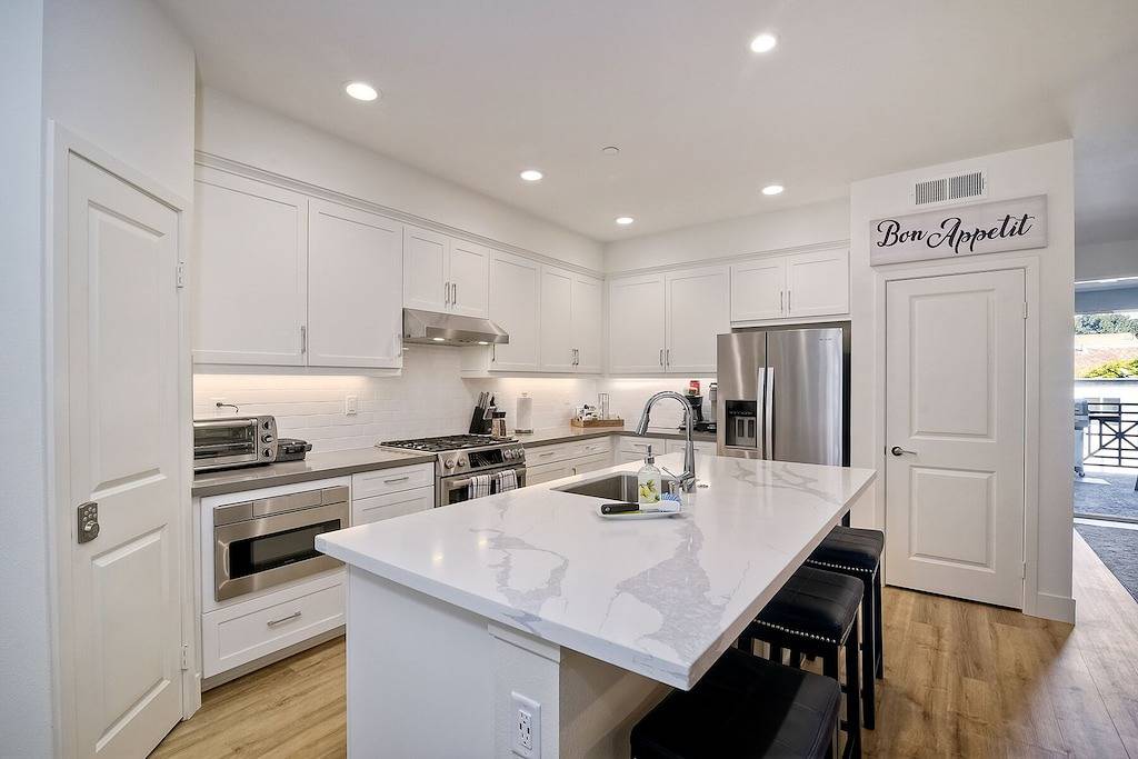 Luxury & Comfort In the Village. Walk everywhere!! in Carlsbad, San Diego County