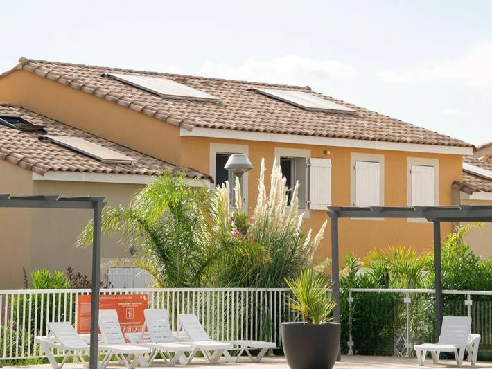 Location de vacances pour 6 personnes, avec Terrasse et Piscine à Latour-Bas-Elne