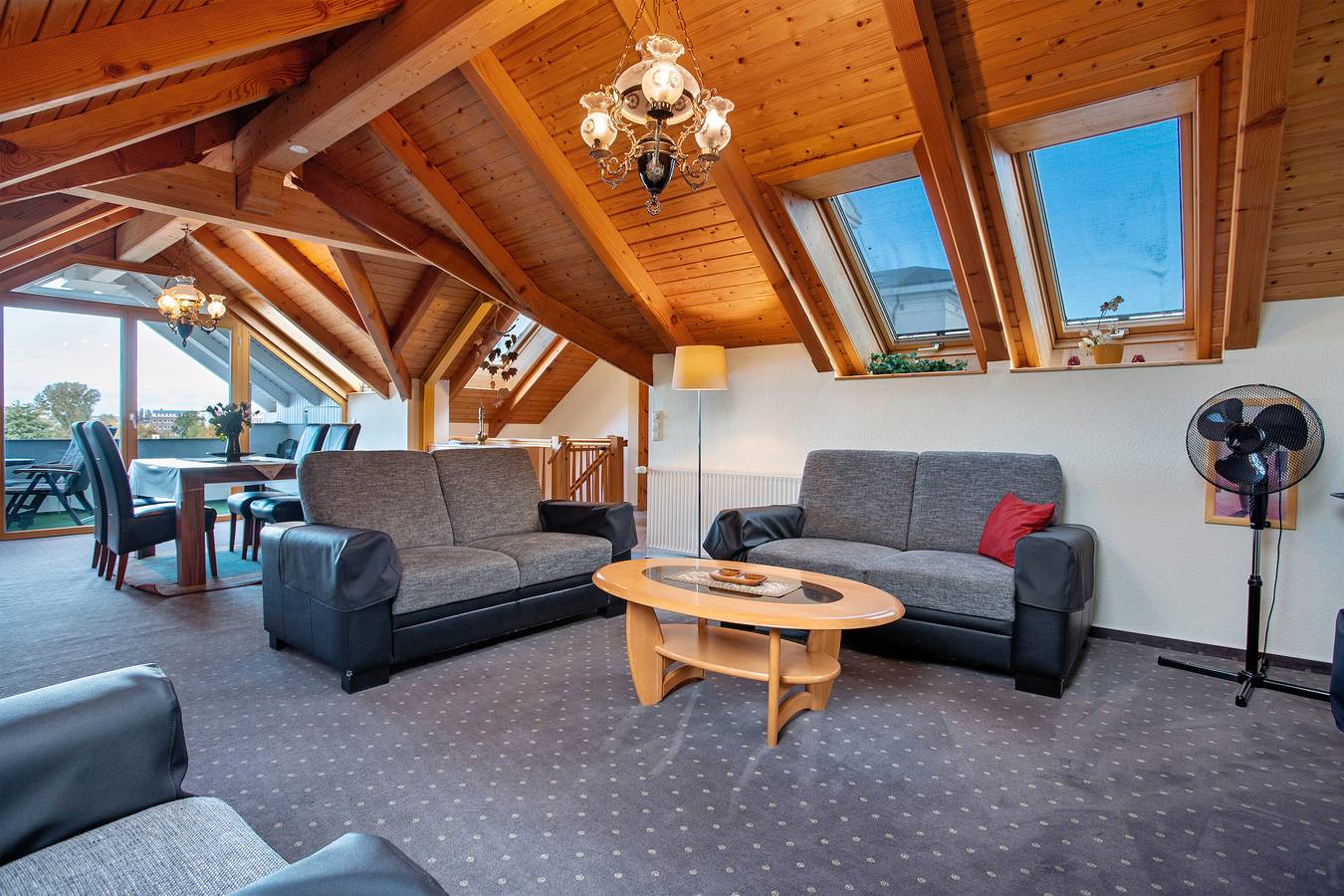 Appartement entier, Appartement 'Villa Zwick An Der Kietzbrücke' avec vue sur le lac, jardin commun et Wi-Fi in Waren, Lac Müritz