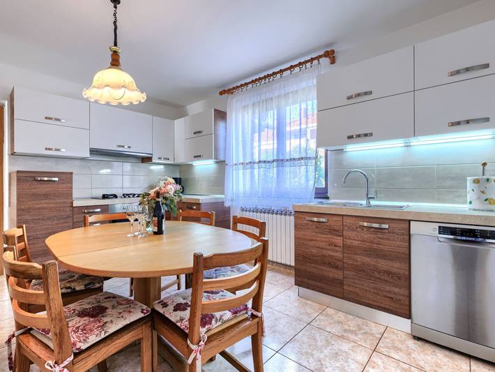 Ferienhaus für 14 Personen, mit Balkon und Garten in Pula - 4