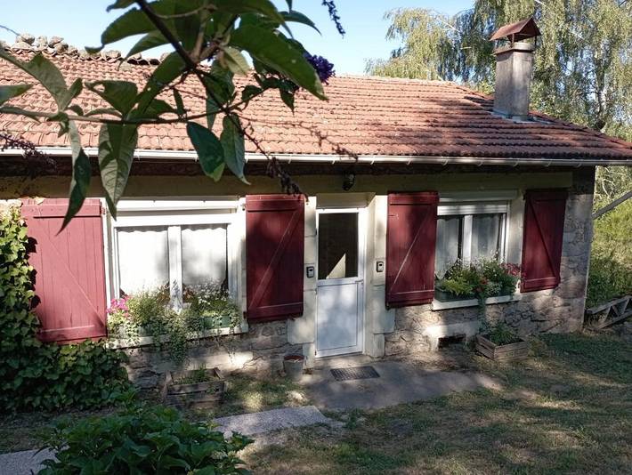 Location de vacances pour 2 personnes, avec Jardin et Vue à Vollore-Montagne