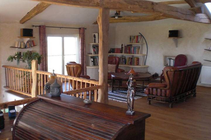 Maison d’hôte pour 5 personnes, avec jardin et piscine à Chenay-le-Châtel