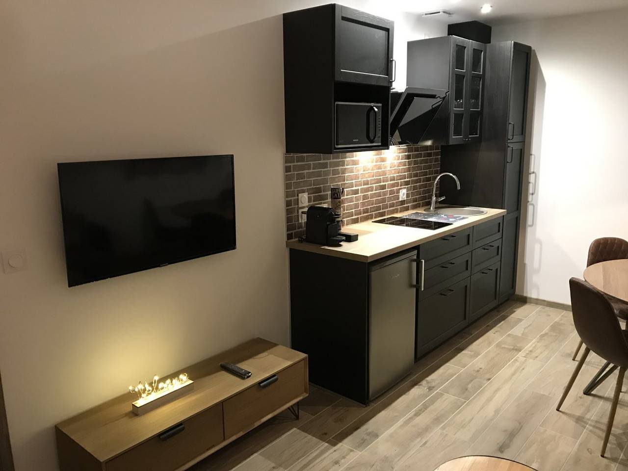 Studio entier, Logement neuf et indépendant, proche du Mans in Parigné-l'Évêque, Sarthe