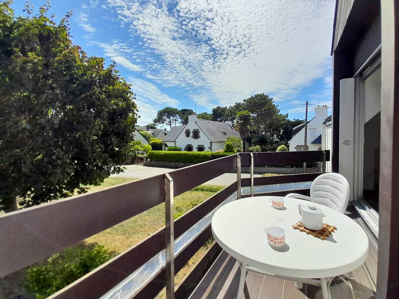 Studio entier, Studio Économique à 100m des Plages de Carnac avec Balcon, Parking et Tv in Carnac, Côte des Mégalithes