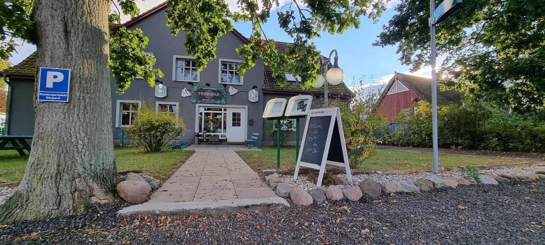 Ferienwohnung für 3 Personen, mit Ausblick und Garten sowie Seeblick in Mönkebude