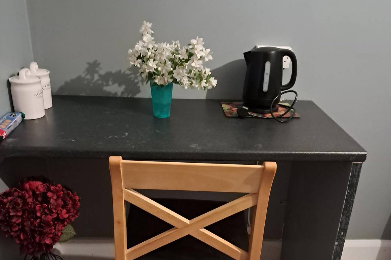 Gehele studio, Studio Sleeps 2 with Parking and Wifi in Letterkenny, Drongawn Lough
