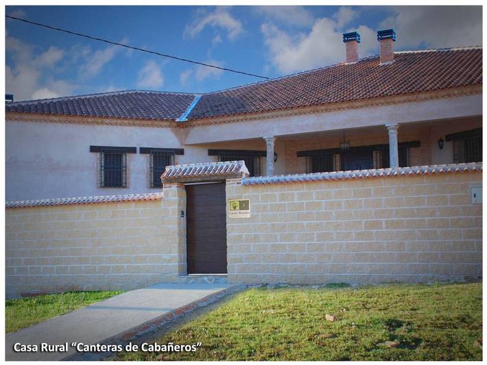 Casa rural para 8 personas, con Balcón y Terraza además de Jardín y Piscina en Parque Nacional de Cabañeros - 2