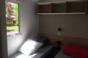 Camping für 6 Personen in Pont-de-Poitte, Jura, Bild 1