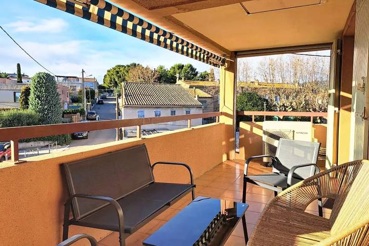 Gîte pour 6 personnes, avec terrasse dans Plage Des Capucins La Ciotat