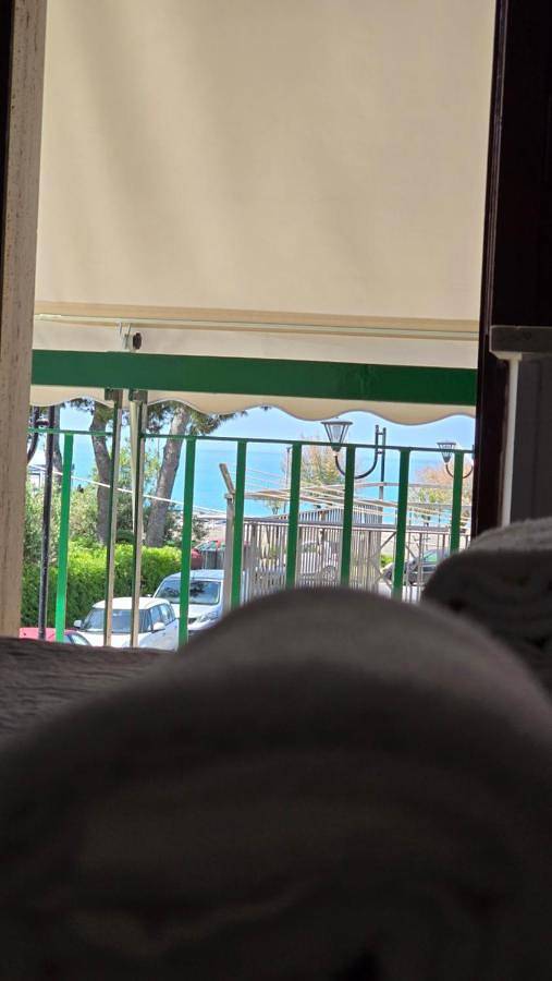 Chambre d’hôte pour 2 personnes, avec balcon et vue à Praia a Mare - 4