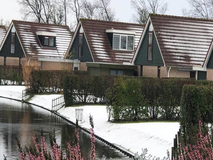 Vakantiehuis voor 4 personen, with zwembad and sauna as well as tuin in Thorn
