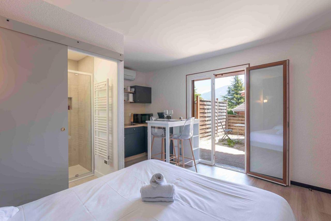 Appartement entier, Cabana & Studio Alpin Annecy - Terrasse Parking in Argonay, Région d'Annecy
