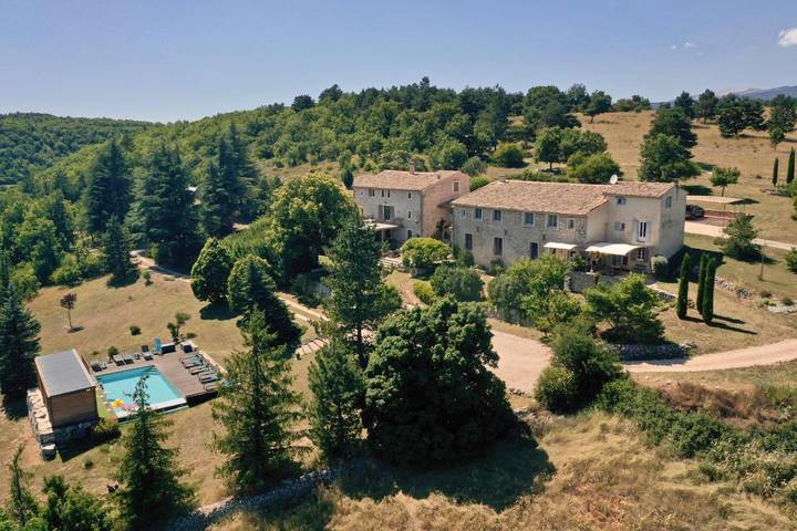 Maison d’hôte pour 2 personnes, avec piscine ainsi que vue et jardin à Sault - 2