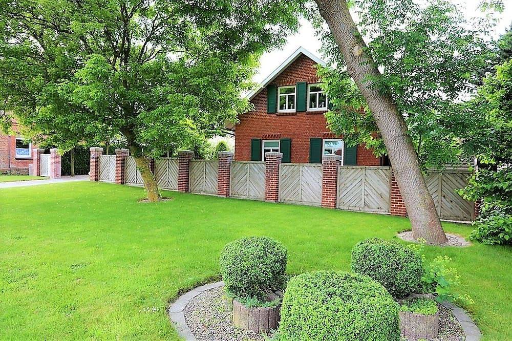 Ostfriesenhuus - Familienfreundliches 155qm Haus für 4-5 Pers. mit Kamin, in Hamswehrum, Krummhörn