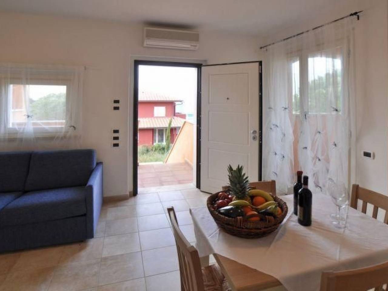 Ganze Wohnung, Unterkunft mit privater Terrasse, Gemeinschaftspool in Scarlino, Grosseto Provinz