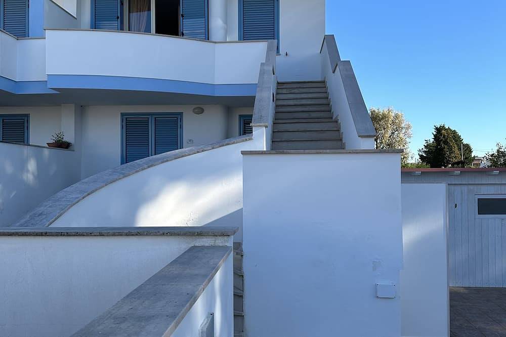 Ganze Wohnung, Alloggio Terrazza Vista Mare in Lido Marini, Golf von Tarent