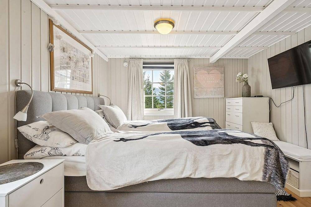 Schönes Haus mit 4 Schlafzimmern in. in Lødingen