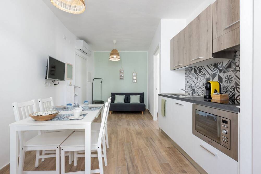 Entire apartment, Carloforte Central Bright Apartment! in Carloforte, Carbonia-Iglesias Province