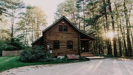Log Cabin for 6 Guests in Madison (NH), New Hampshire, Picture 4