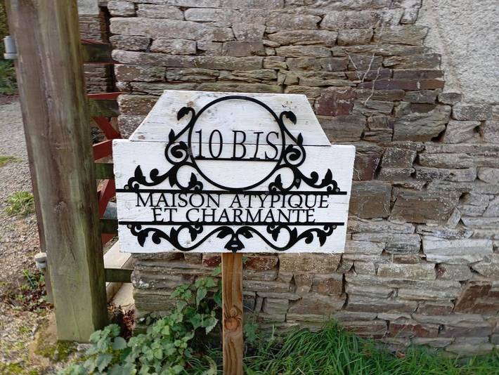 Gîte pour 5 personnes, avec jardin et terrasse, animaux acceptés à Pleugueneuc - 2