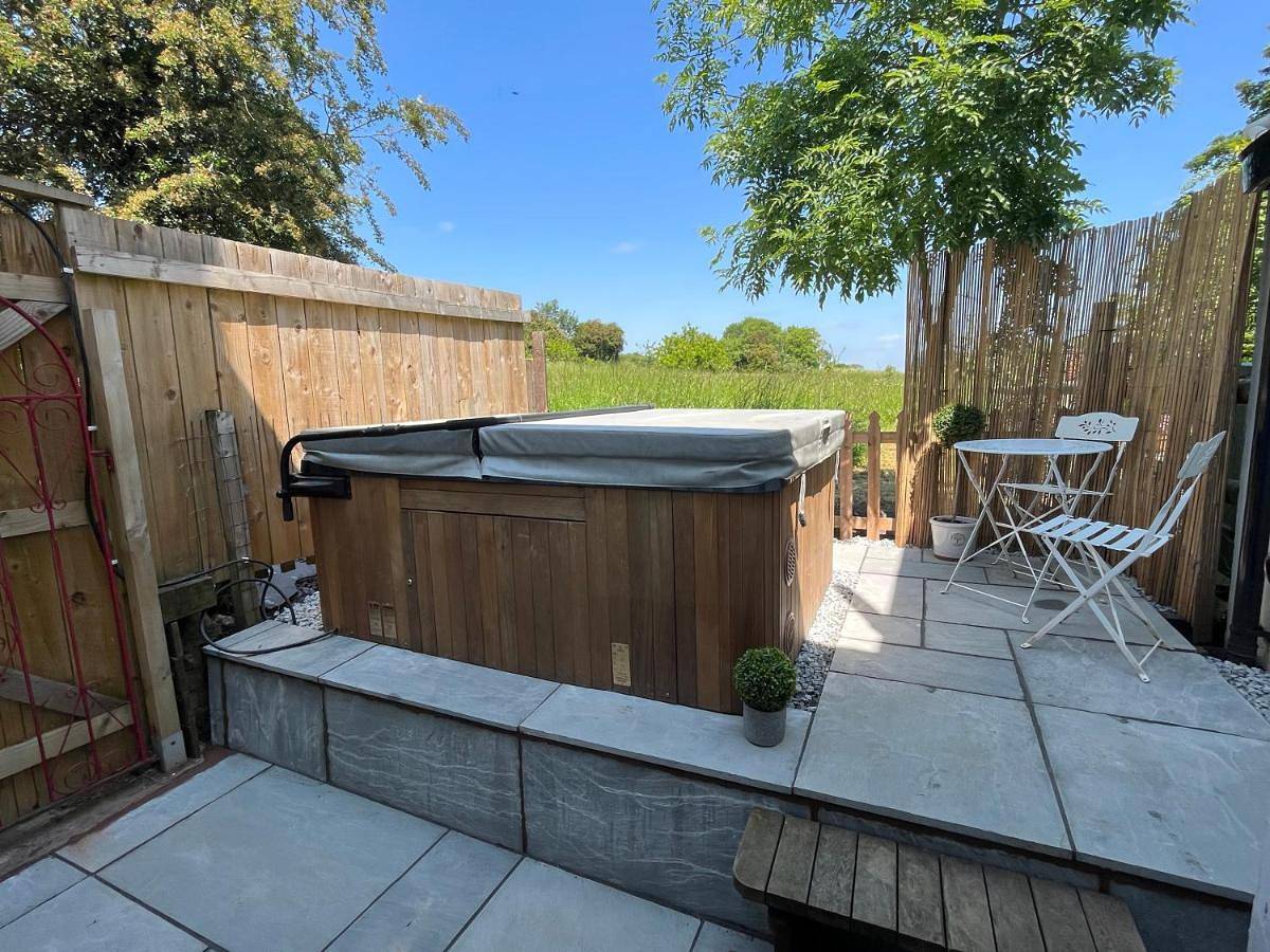 Bay Cottage, Hot Tub in Warwickshire