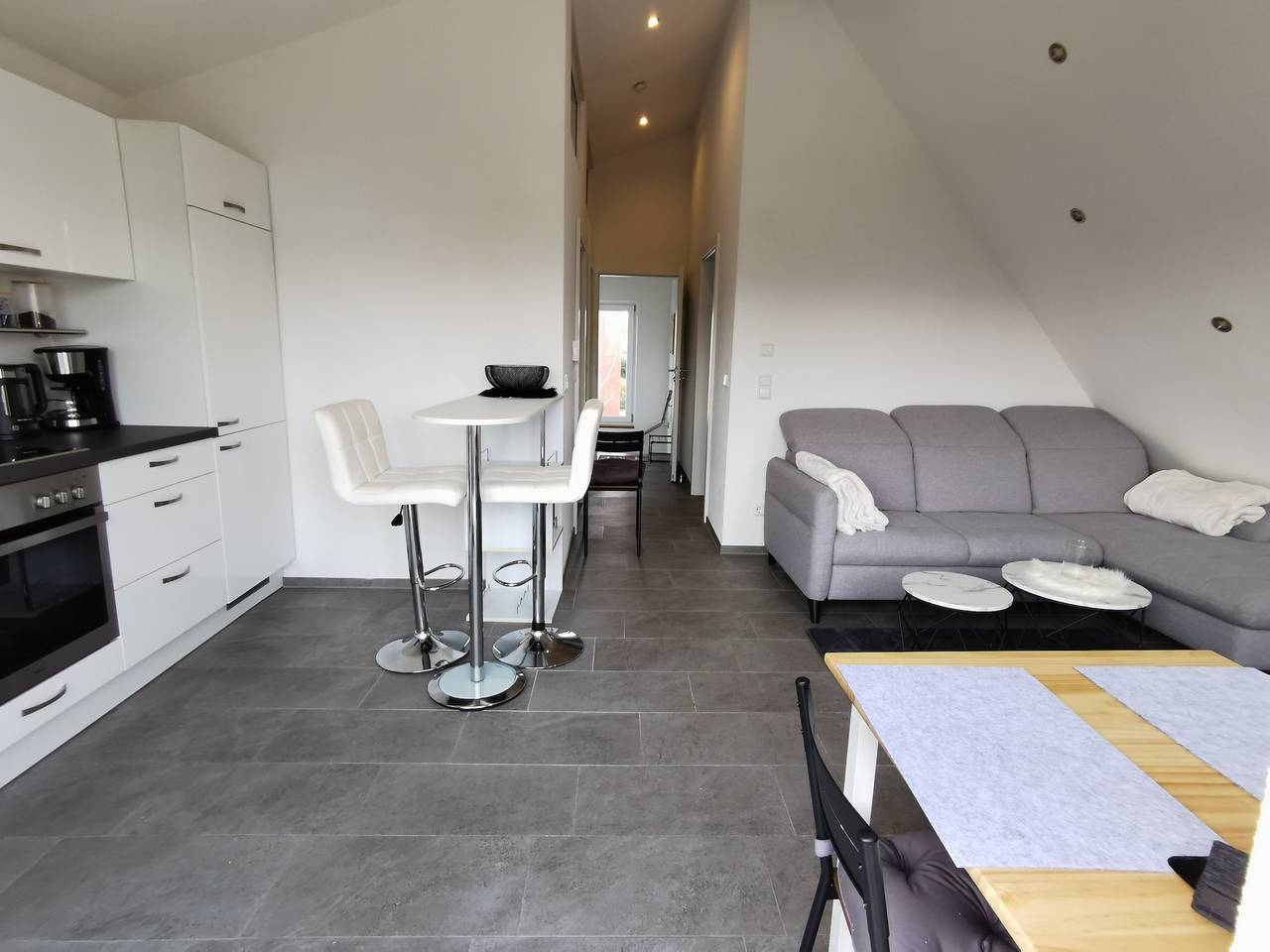 Ganze Ferienwohnung, Bodensee Apartment Meckenbeuren Ludwig Richter Strasse in Ravensburger Spieleland, Meckenbeuren