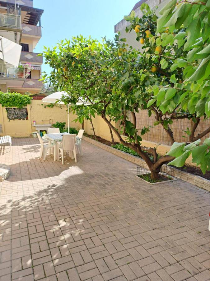 Appartamento per 5 persone, con Terrazza a Roseto degli Abruzzi