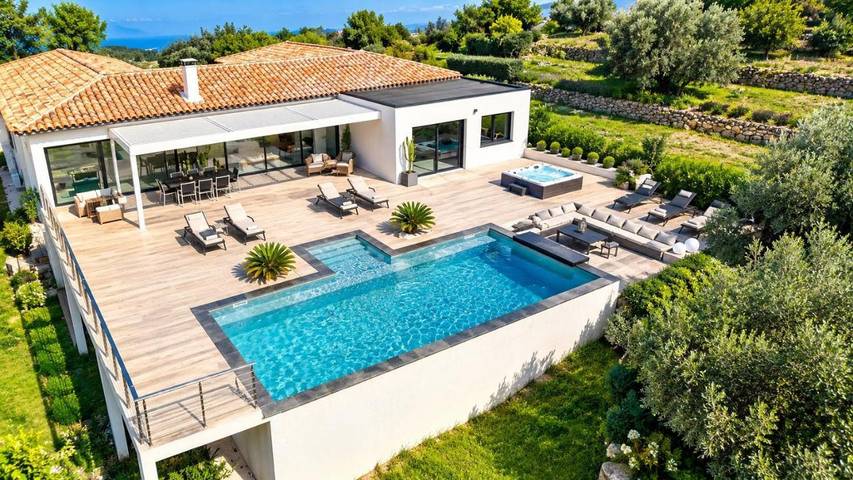 Villa pour 8 personnes, avec Jacuzzi et Terrasse ainsi que Jardin et Piscine à Cassis