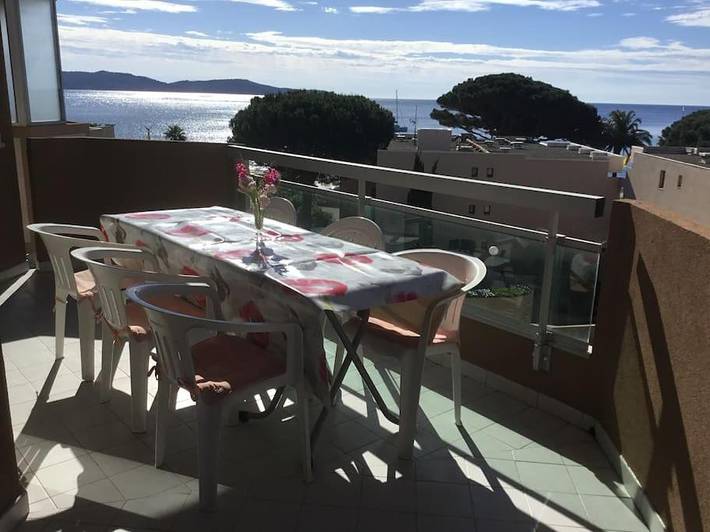 Gîte pour 5 personnes, avec balcon et vue dans Plage Des Tamaris Cavalaire Sur Mer - 2