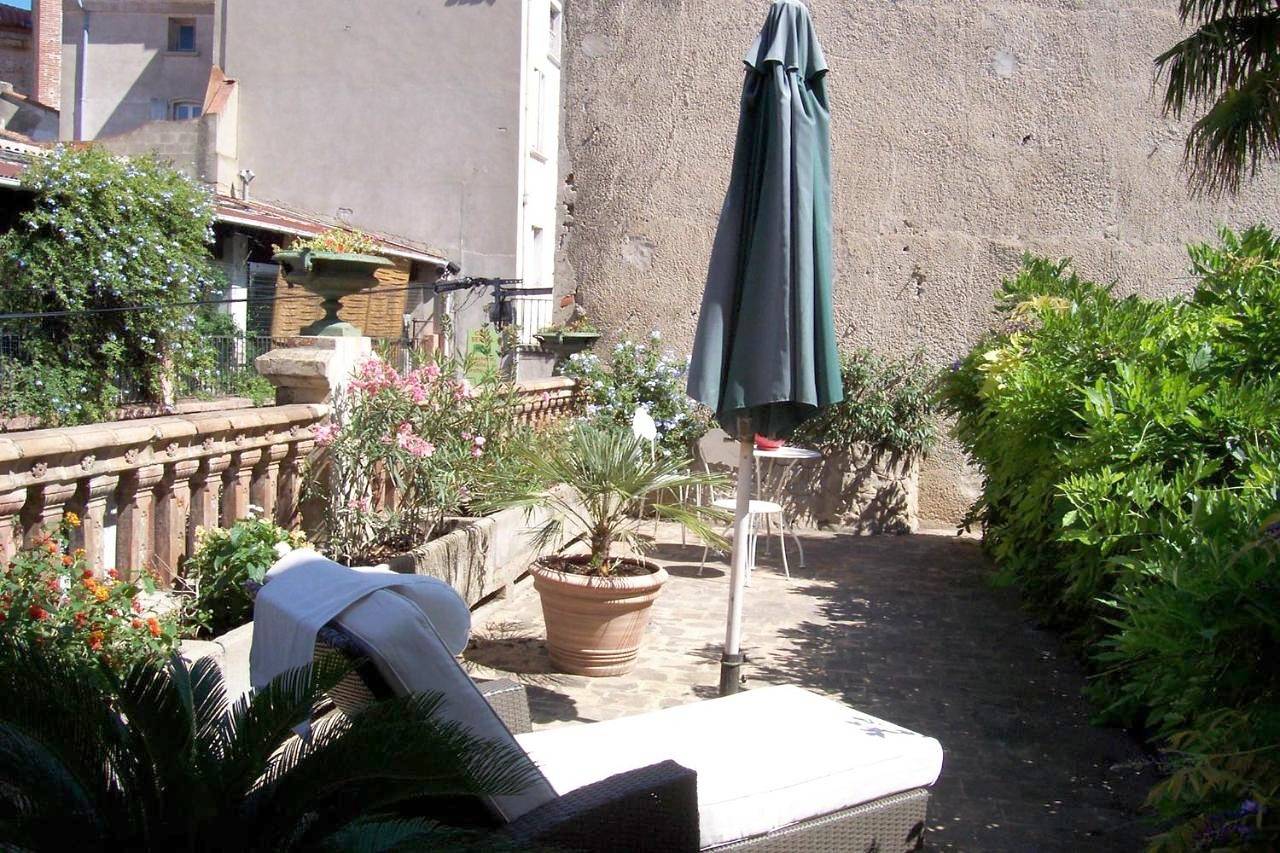 Double Room with Private Bathroom in Rivesaltes, Côte méditerranéenne (France)
