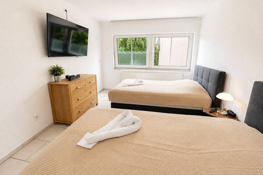 Ganze Wohnung, Nice Flats Premium 2 Zimmer 4 Bett Apartment, Smarttv , Terrasse in Hamm, Ruhrgebiet