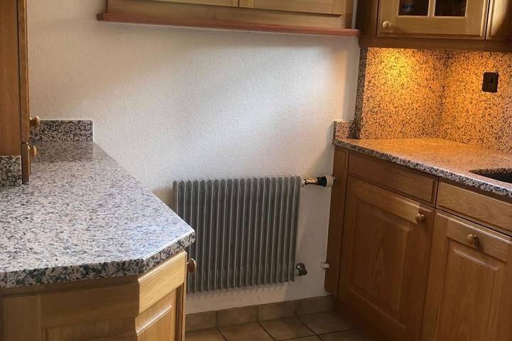 Appartement entier, Träumli Appartement/Fewo, Dusche oder Bad, Wc, 1 Schlafraum 2-Bett-Wohnung in Lenk im Simmental, Lenk