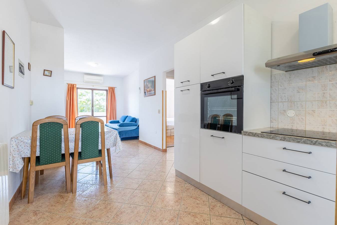 Ganze Wohnung, Apartment Mirjana V mit Balkon und Meerblick in Poreč, Grad Poreč