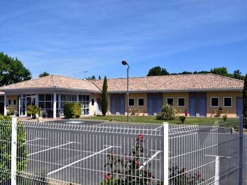 Hôtel pour 3 personnes, avec jardin et vue, animaux acceptés à Montcaret