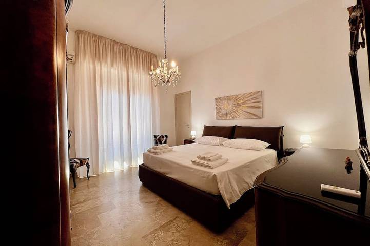 Ganze Wohnung, Spacious, cozy, with comfortable beds and perfect location for Etna in Giarre, Catania Provinz